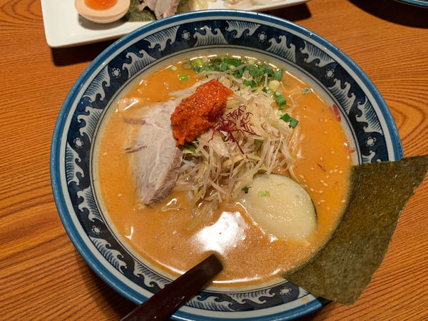 「濃厚辛味噌チャーシュー麺」@小樽らーめん豆の木 我孫子店の写真