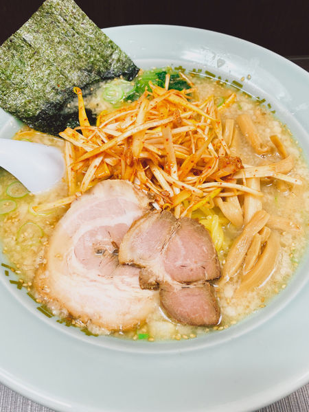 「塩ラーメン、赤ネギ、メンマ」@ラーメンショップ椿 ひたちなか店の写真