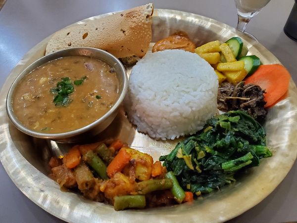 「ネパールの定食」@エミ ネパールの写真