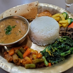 エミ ネパールの画像