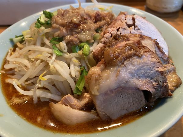 「すごい味噌ラーメン5辛＋豚マシ」@立川マシマシ ロイヤルスープの写真