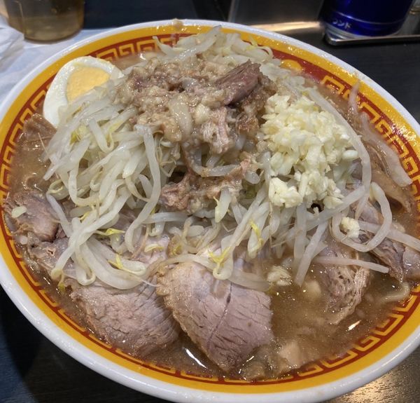 「ラーメン（豚2枚 半たまご）」@えどもんどの写真