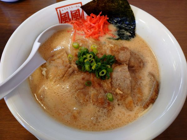 「とんこつパーコー麺」@風風ラーメン 熊谷南口店の写真