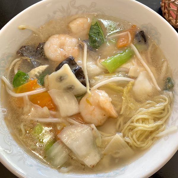 「海老湯麺(食後のドリンク付)」@中国料理 稲吉屋の写真