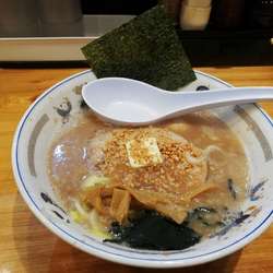 豚骨ラーメン