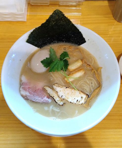 「(限定) 鯛白湯塩そば 900円＋味玉 100円」@麺屋 希楽夢の写真