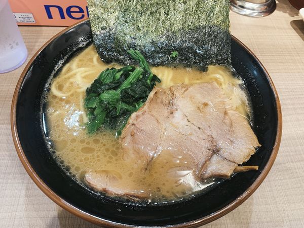 「豚骨醤油らーめん」@麺屋 よし○の写真