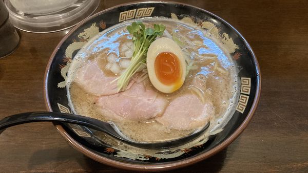 「魚豚骨ラーメン」@魚と豚と黒三兵の写真