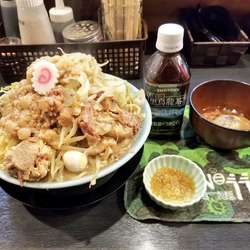 ラーメン・とろり味玉・生姜ダレ・黒烏龍茶