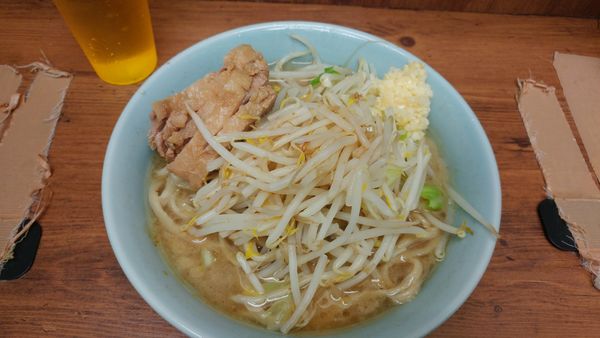 「ブタ入り」@ラーメン二郎 池袋東口店の写真