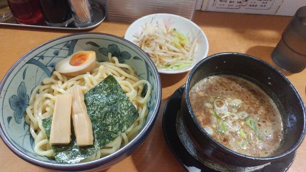 「醤油つけ麺」@焦がしねぎらーめん 葱次郎 大宮西口店の写真