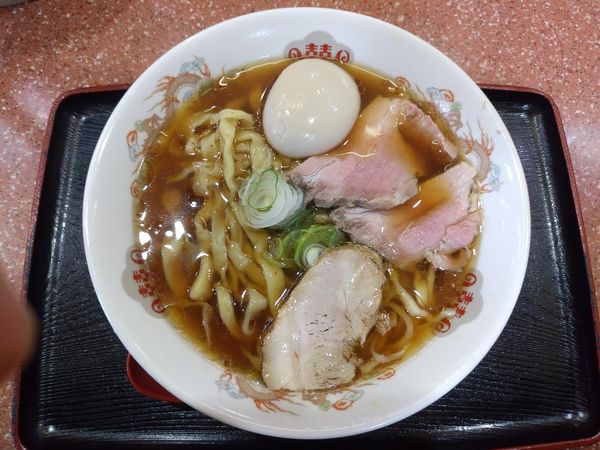 「醤油ラーメン+味玉  メンマ抜き」@麺や しげとみ～の写真