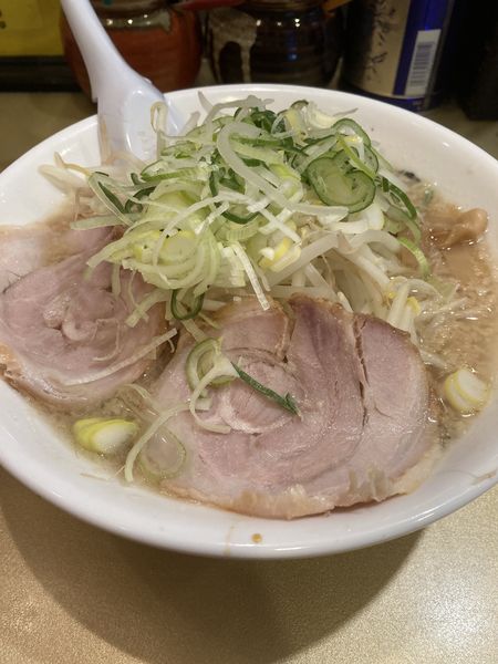 「しょうゆラーメン」@超ごってり麺 ごっつ 秋葉原店の写真