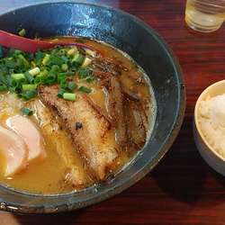 鶏のせﾗｰﾒﾝ