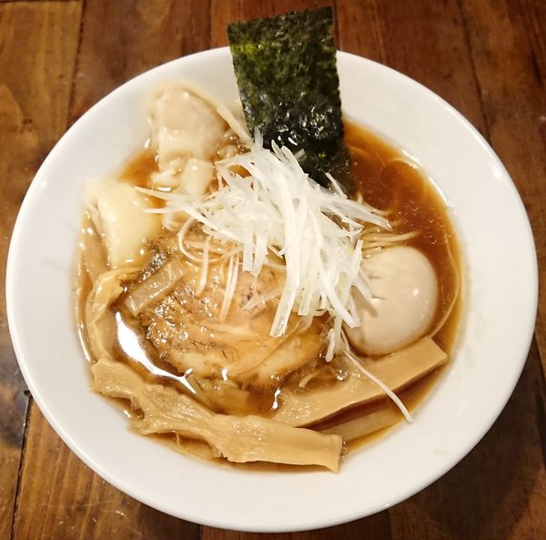 「味玉中華そば＋わんたん(2個)」@武麗舞の写真