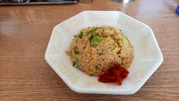 「半チャーハン」@天下一品 学園通り店の写真