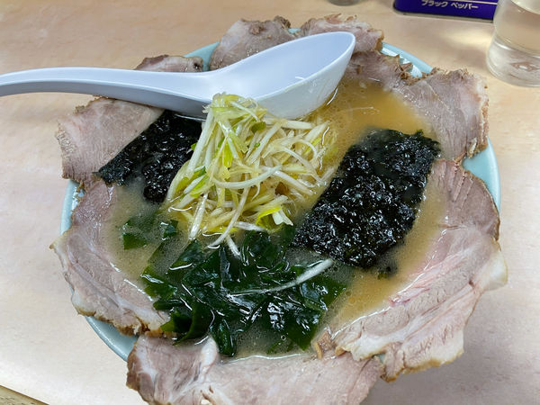 「ネギチャーシュー麺（麺固め）」@とんとんラーメンの写真