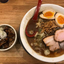 味玉らーめん（煮干）＋ちゃーしゅー飯