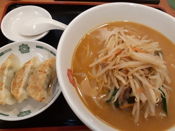 「味噌ラーメン＋３個餃子」@日高屋 天王町駅前店の写真