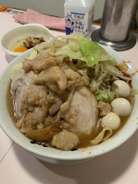 「ラーメン 720円　ウズラなど」@成蹊前ラーメン 吉祥寺の写真