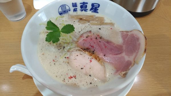 「濃厚鶏白湯ラーメン醤油」@麺屋 真星の写真