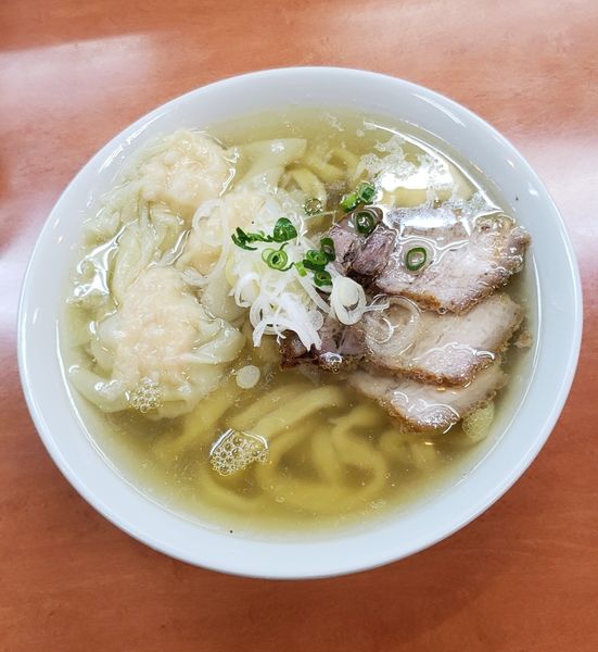 「海老ワンタンメン」@日陰の写真