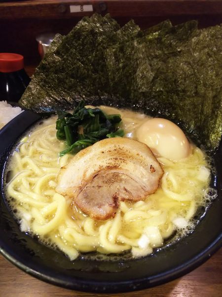 「塩ラーメン のり増し、味玉、ライス」@濃厚豚骨ラーメン 濱虎家の写真