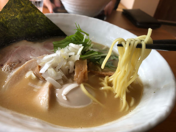 「限定　こってりとりそば　　味玉つき　900円」@中華蕎麦 円雀の写真