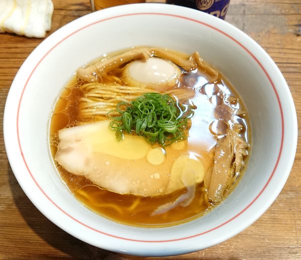 「味玉醤油ラーメン＋COEDOビール瑠璃」@ラーメン屋 トイ・ボックスの写真