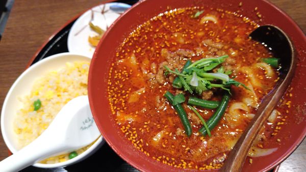 「麻辣刀削麺、チャーハンセット」@朝霞 天王洲店の写真