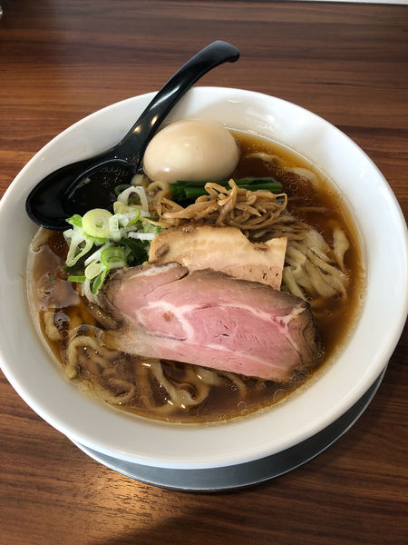 「味玉醬油ラーメン（大盛）」@純手打ち だるまの写真