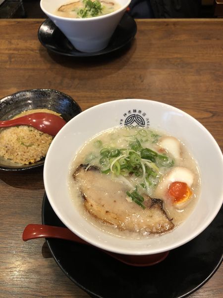 「神虎らーめん」@麺’s room 神虎 南森町店の写真