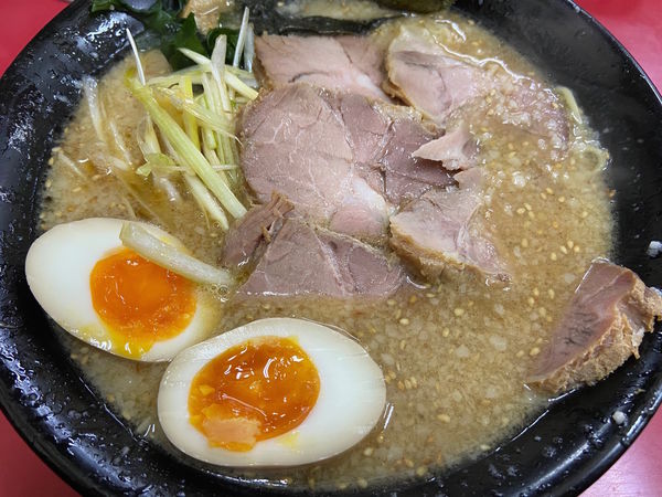 「ネギチャーシュー味噌＋味玉：890＋60円」@ラーメン力○の写真