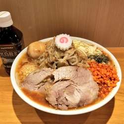 トマティーナ・チーズ・燻製味玉・黒烏龍茶