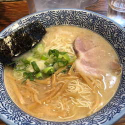 豚骨ラーメン