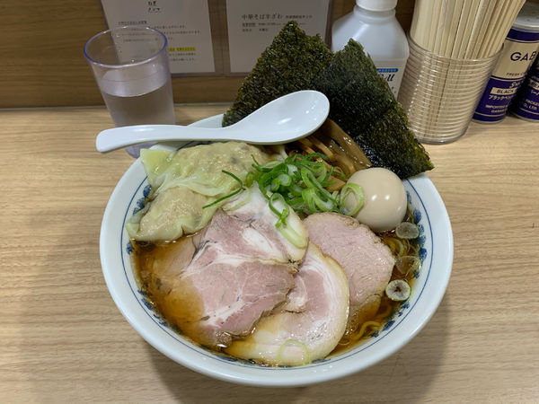 「特製ラーメン」@覆めん 花木の写真