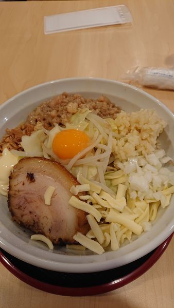 「特製ぶんぶんまぜそば」@麺屋 虎次郎の写真