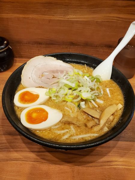 「みそ味玉子らーめん　ギタギタ」@こってりらーめん なりたけ 池袋店の写真