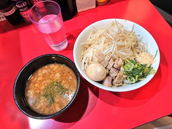 「つけ麺、味玉」@用心棒 市ヶ谷飯田橋の写真