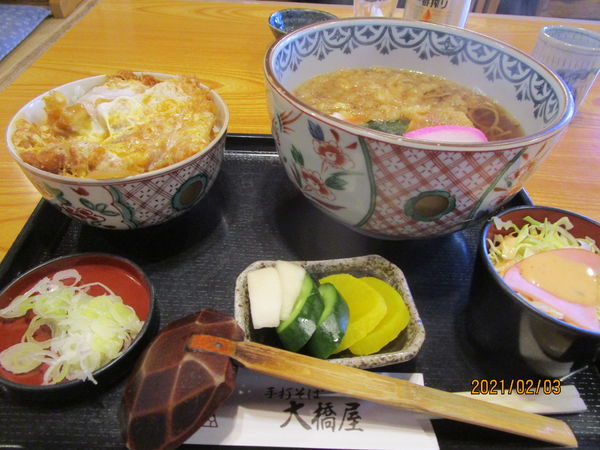 「たぬき蕎麦とミニカツ丼Set 950円」@そば処 大橋屋の写真