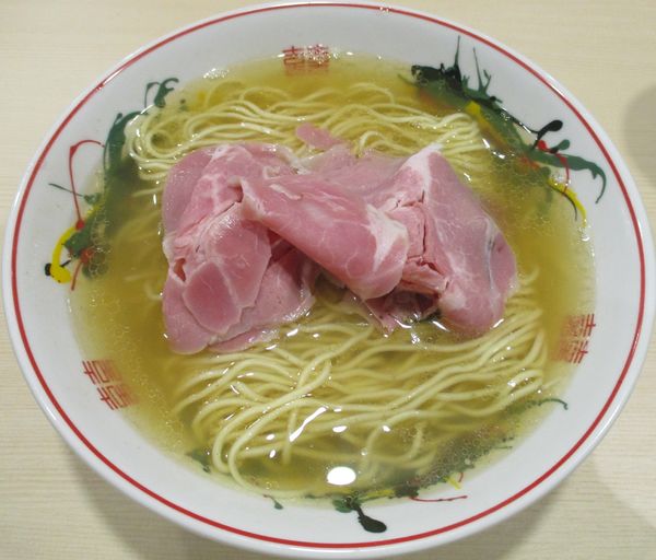 「塩ラーメン　900円」@ぷれじでんとの写真