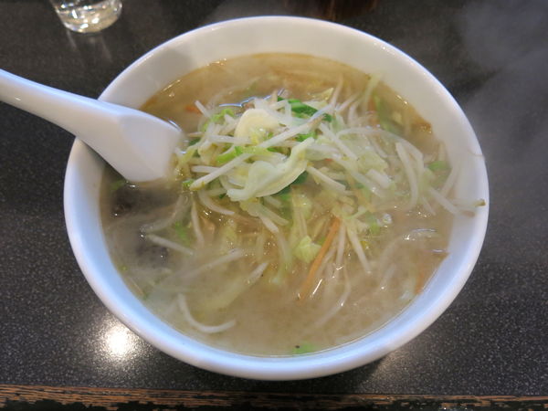 「素菜湯麺(たんめん):700円」@中国料理十八番の写真