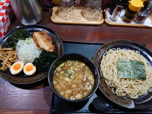 「魚介つけそば+全部祭(1530円)」@麺屋 嘉藤の写真