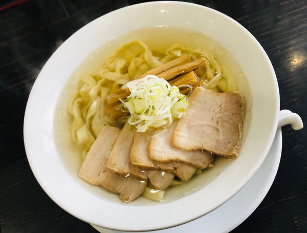 「会津山塩ラーメン 手打ち麺」@うえんで 山鹿店の写真