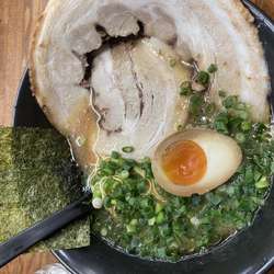 とんこつラーメン