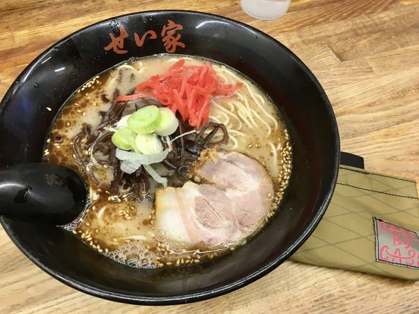 「塩とんこつらーめん」@せい家 原宿店の写真