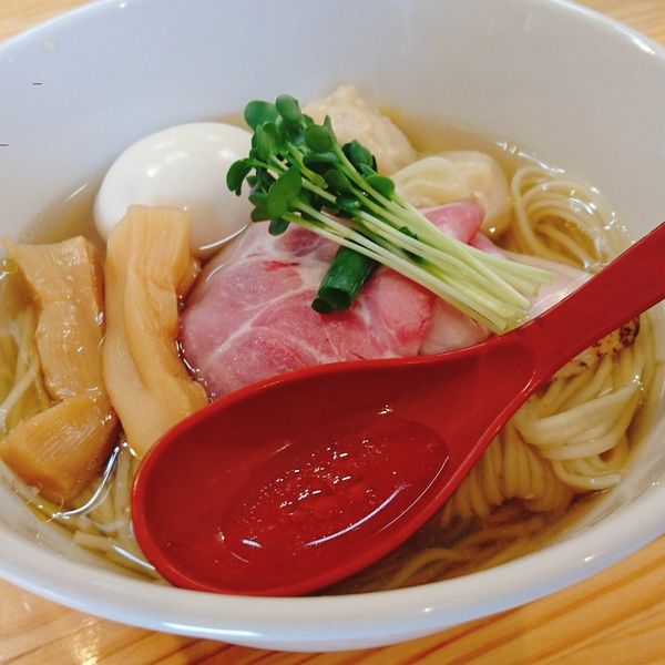 「(松)特級中華そば白醤油」@自家製麺 くろ松の写真