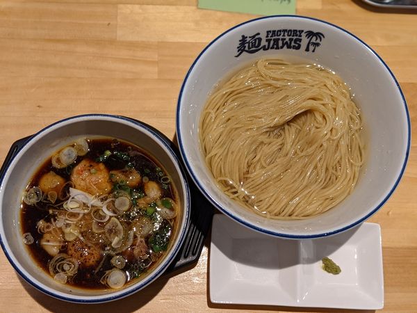 「限定　鶏と葱の昆布水つけ麺」@麺FACTORY JAWSの写真