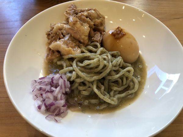 「肉にぼにぼちーの特製青森にんにく醤油漬け味玉にぼにぼちーの上」@煮干し Noodles Nibo Nibo Cinoの写真