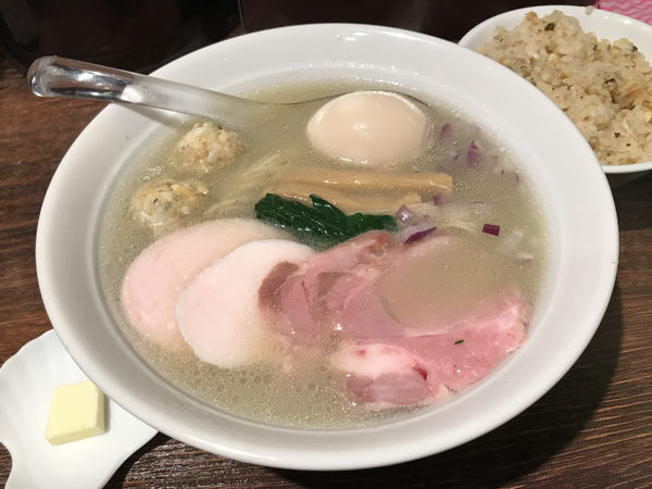 「サッポロ赤星 →［期間限定］特製牡蠣塩そば ＋ 貝めし小」@貝出汁 中華そば 竹祥の写真